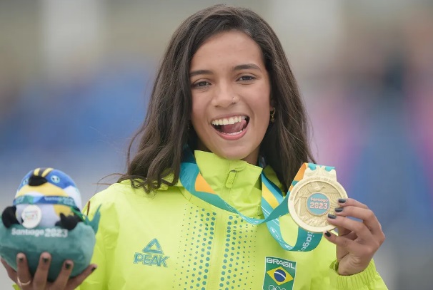 Rayssa Leal fatura 1º ouro do Brasil no Pan de Santiago