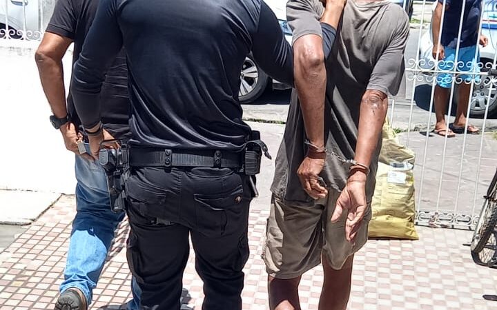 Guardas identificam suspeito de vender carne de cachorro em feira