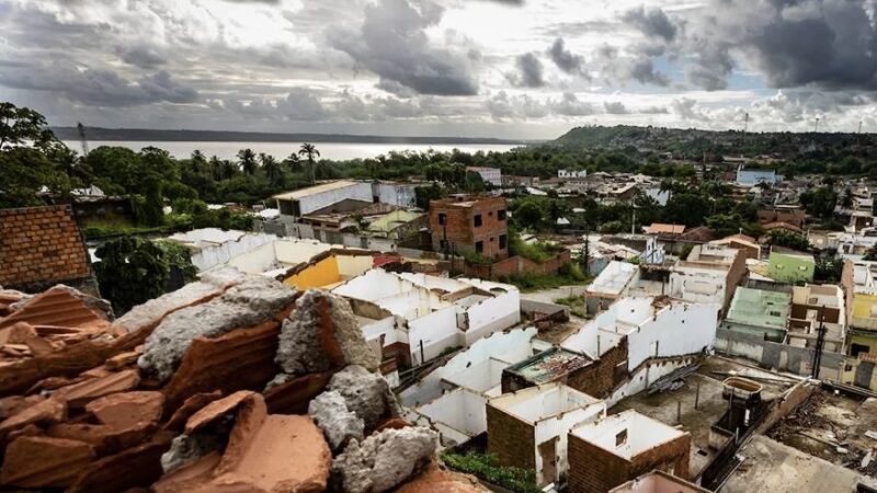 Renan Calheiros cobra responsabilização da Braskem após tremores em Maceió