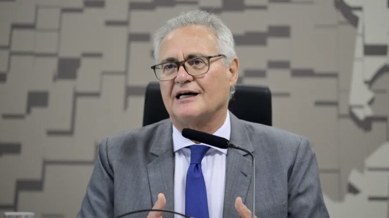 Senador Renan Calheiros passa por cirurgia após descolamento de retina