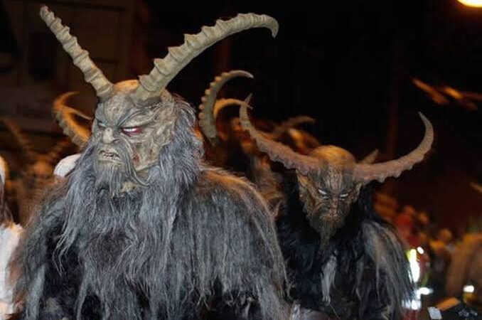 Fantasia, jiló e ceia para os mortos: 12 inusitadas tradições de Natal pelo mundo