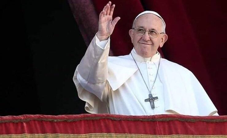 Papa Francisco aprova bênçãos a casais gays: “Amor não será sujeito a análise moral”