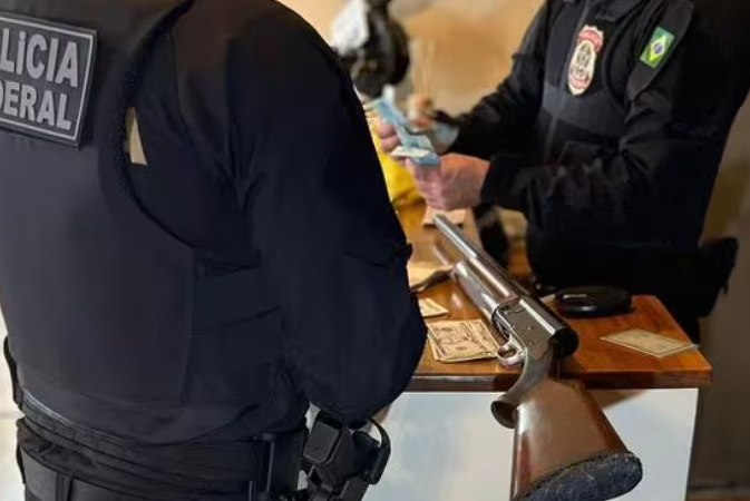 Megaoperação da PF contra grupo que vendeu 43 mil armas a facções brasileiras