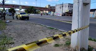 Tragédia em Maceió: Homem é brutalmente assassinado com 10 tiros em galpão de trabalho no bairro Santa Lúcia