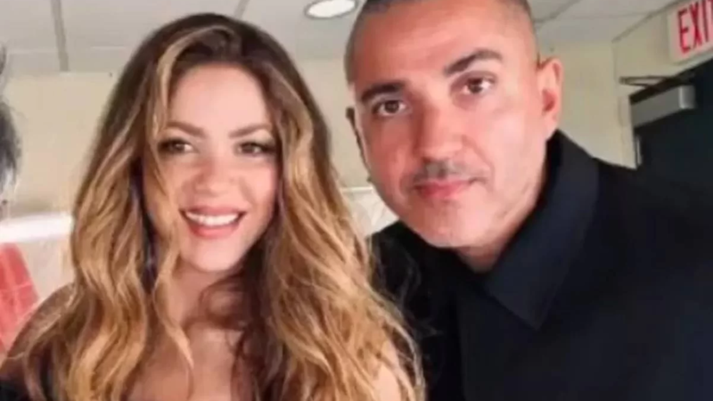 Shakira está namorando com produtor argentino, diz imprensa espanhola