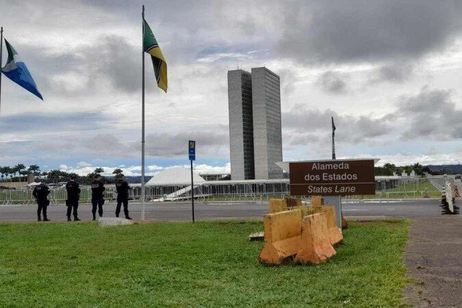 Esplanada dos Ministérios está parcialmente fechada nesta segunda (8/1)