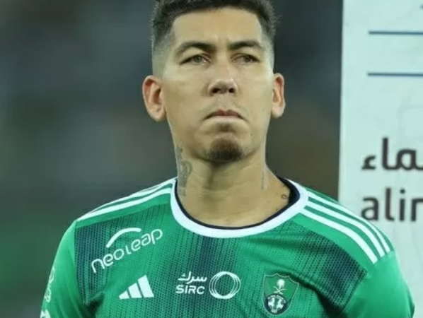 Por que Firmino pode abrir mão de ‘fortuna’ para deixar a Arábia Saudita?