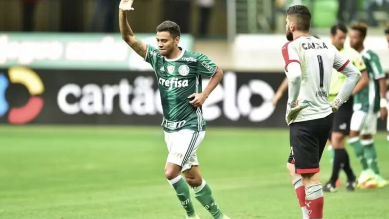 Ex-jogador Cleiton Xavier é preso em Alagoas por dívida de R$ 31 mil em pensão alimentícia