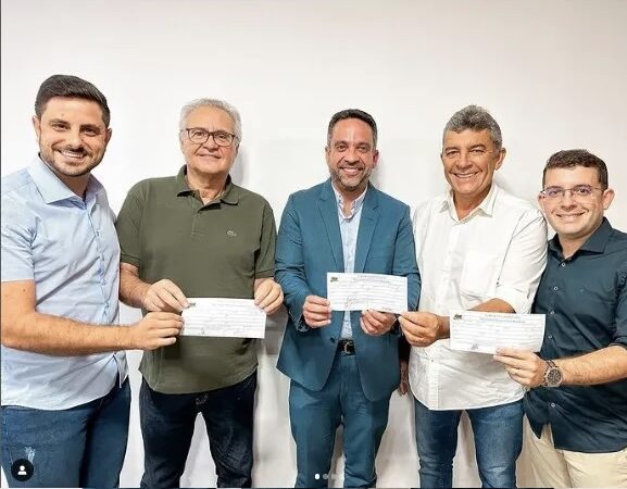 Paulo e Renan comandam ato de filiação de prefeitos ao MDB: “time fortalecido”