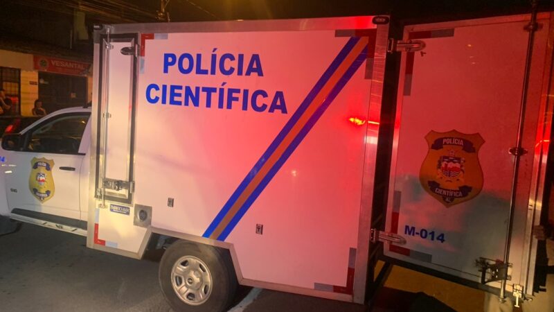 Bombeiros resgatam corpo de jovem em local de difícil acesso