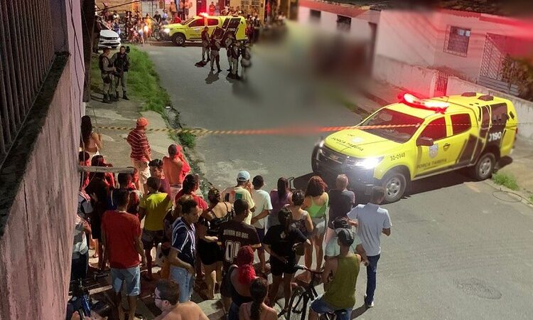 Jovem é morto com tiro na cabeça no bairro da Levada