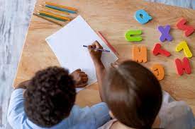 Crise na Educação: Mais de 50% das crianças do 2º ano do fundamental não conseguem ler, alerta Unicef