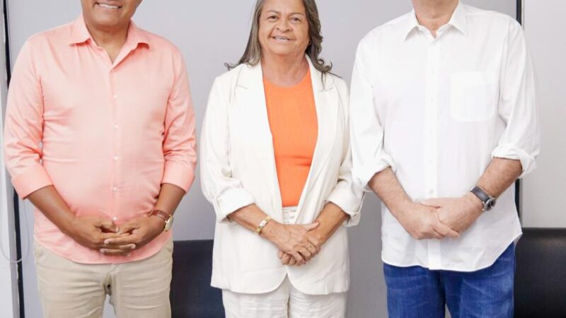 Encontro Político em Maceió define rumos para a Educação em Palmeira