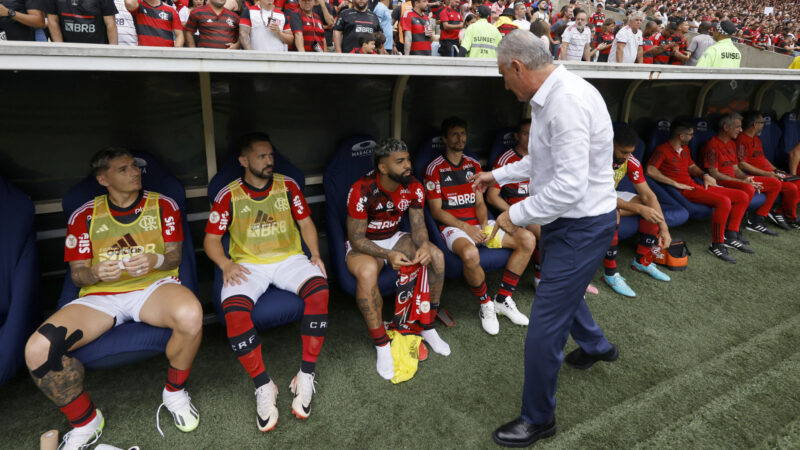 Flamengo se reapresenta em meio à novelas por reforços e saídas de ídolos