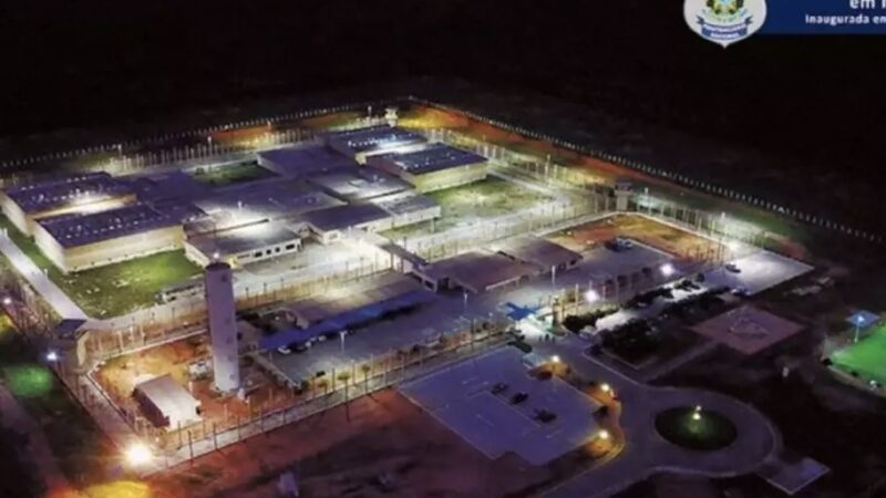 Vexame: bandidos do Comando Vermelho fogem de presídio federal de ‘segurança máxima’