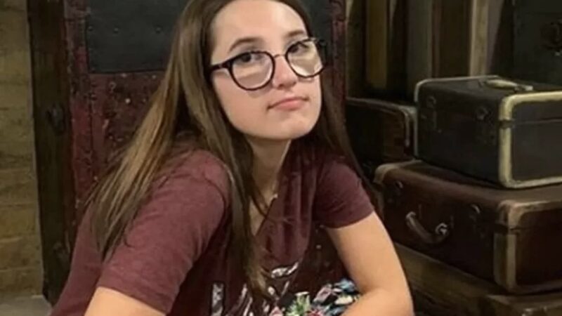 Jovem que matou amiga quando era adolescente é expulsa de faculdade