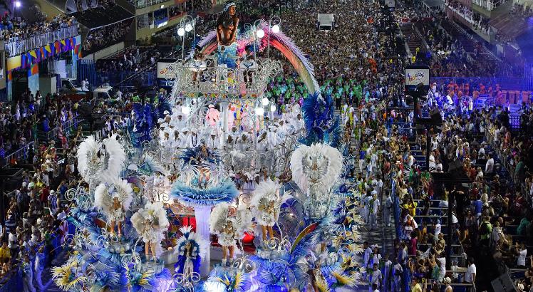 Beija-Flor dispensa diretor após fracasso com tema carnavalesco dedicado a Maceió
