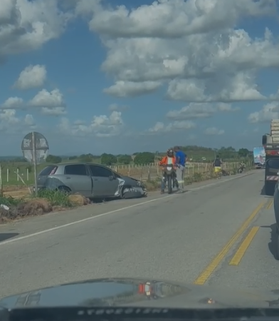 Motociclista perde as duas pernas após colisão em Major Izidoro