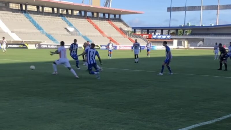 CSE derrota o CSA no Estádio Rei Pelé