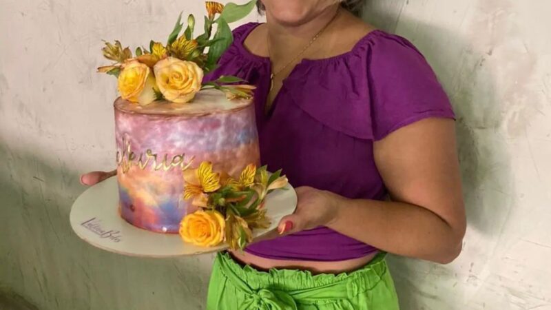 Quem era Valkiria, assassinada a tiros em loja pelo ex-marido