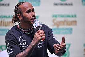 Hamilton na Ferrari: Revelando transferências marcantes que abalaram a fórmula 1