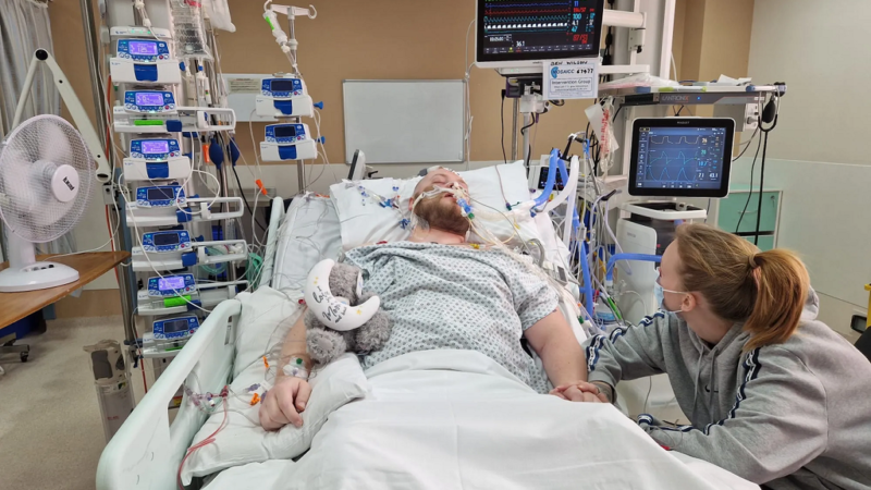 Milagre? Após 50 minutos sem batimentos cardíacos, vários infartos e coma de 5 semanas, britânico “volta à vida”