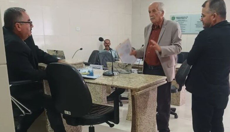 Vereadores apuram denúncias de desvio de repasses em Tanque D’arca