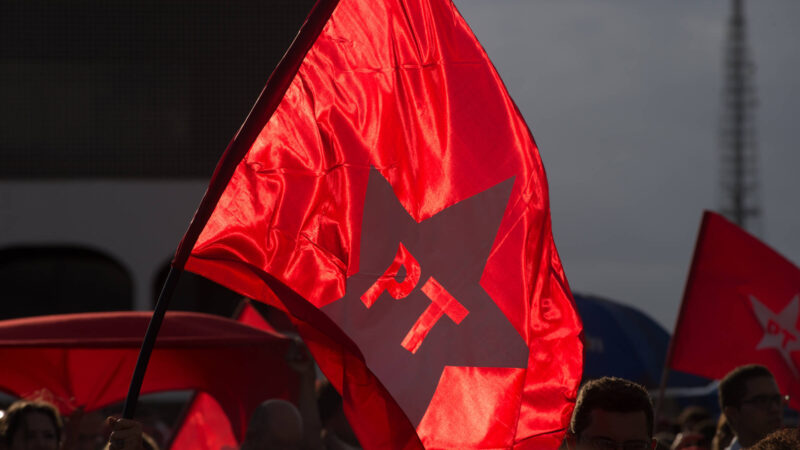 Racha entre grupos de Ronaldo Medeiros e Paulão fragiliza PT em Alagoas