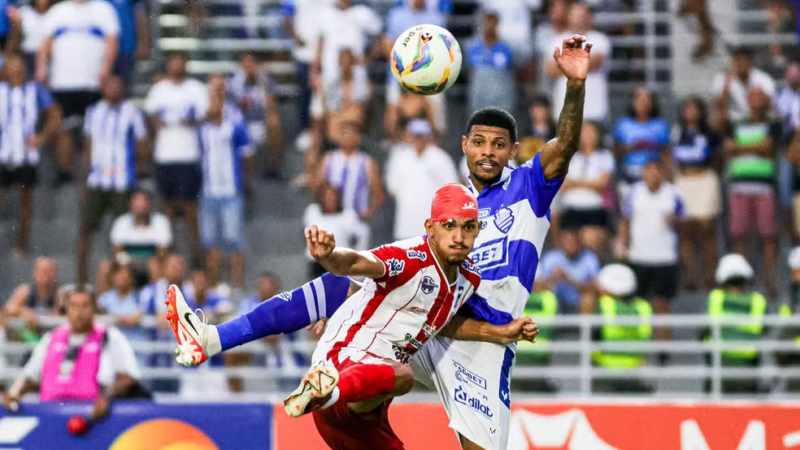 Preparativos das equipes CSA e Penedense para a grande final da Copa Alagoas