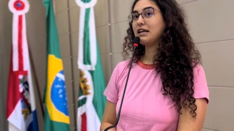 Gleisi Hoffmann anuncia filiação da vereadora Teca Nelma ao PT