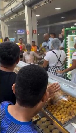 Mulher ateia fogo em si mesma dentro de supermercado em Maceió