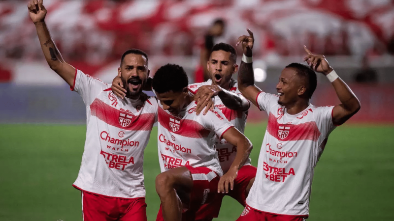 CRB e Juazeirense duelam pelo topo: Galo busca vitória para manter posição no G4 da Copa do Nordeste