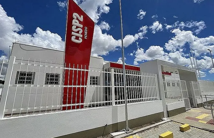 Pai e filho foragidos da justiça de Sergipe capturados em Penedo por homicídio