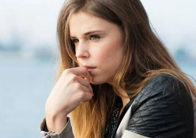 Sete sinais de que você tem uma personalidade forte que assusta pessoas invejosas