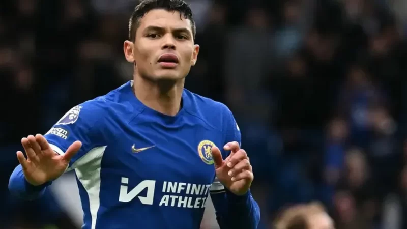Alvo do Fluminense, Thiago Silva anuncia saída do Chelsea