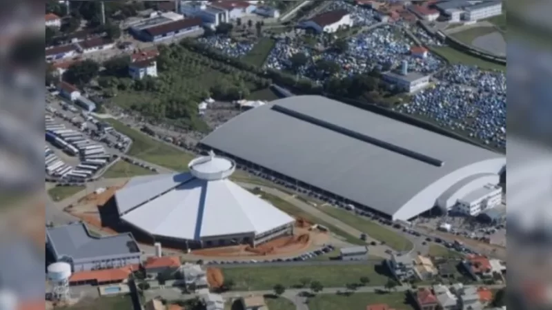 Feto é encontrado em estação de esgoto dentro de comunidade católica