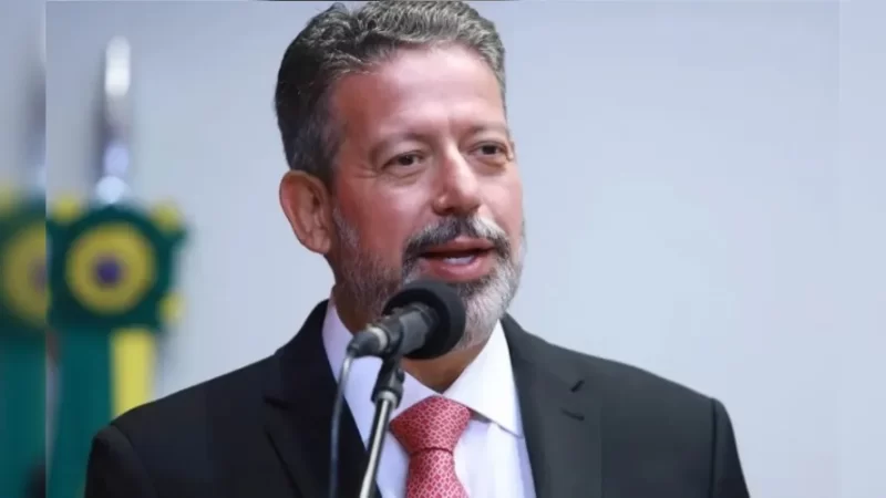 Arthur Lira diz que Padilha é ‘desafeto pessoal’ e “incompetente”