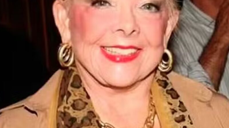 Socialite diz que motorista a prendeu por 10 anos. Joias desapareceram