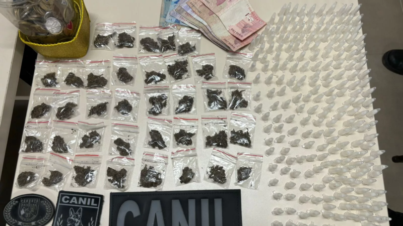 Após denúncia, homem é flagrado com mais de 230 pinos de cocaína e dinheiro