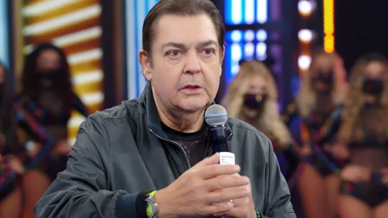 Faustão recebe alta após 47 dias internado, mas seguirá sob orientações médicas