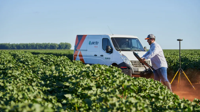 Tecnologia com inteligência artificial no campo se transforma em pilar da agricultura 5.0