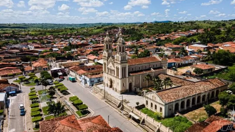 Homem faz bebê de refém para tentar roubar