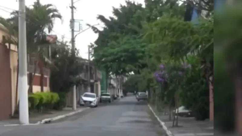 Mulher é agredida e abusada por homem que foi à sua casa montar móvel