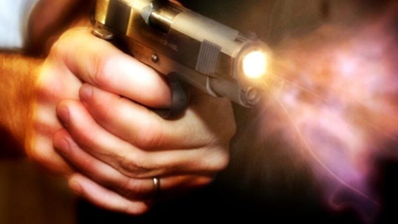 Mecânico é morto por disparo de arma de fogo enquanto trocava pneu de carro