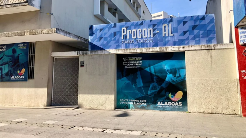 Procon multa banco em mais de R$ 220 mil por cobrança indevida a consumidor