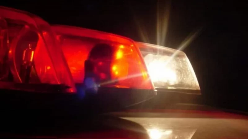 Mãe e padrasto amarram pênis de criança com barbante após ele fazer xixi na cama