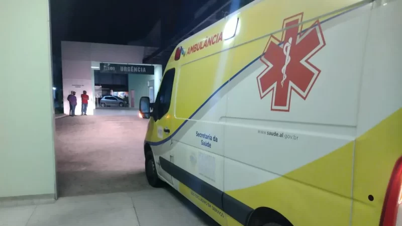 Homem tem casa invadida e é agredido por trio em Lagoa da Canoa