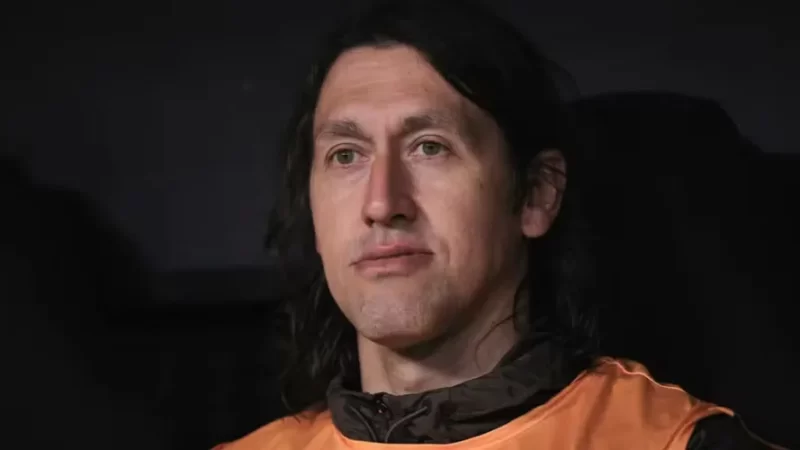 Corinthians vê Cássio irredutível e negocia condições para rescisão