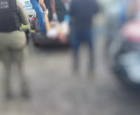 Homem dá entrada morto em UPA após ser alvejado enquanto discutia com namorada