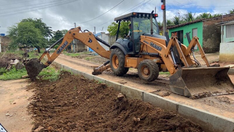 Prefeitura de Palmeira dos Índios avança na implantação de drenagem da Norte-Sul